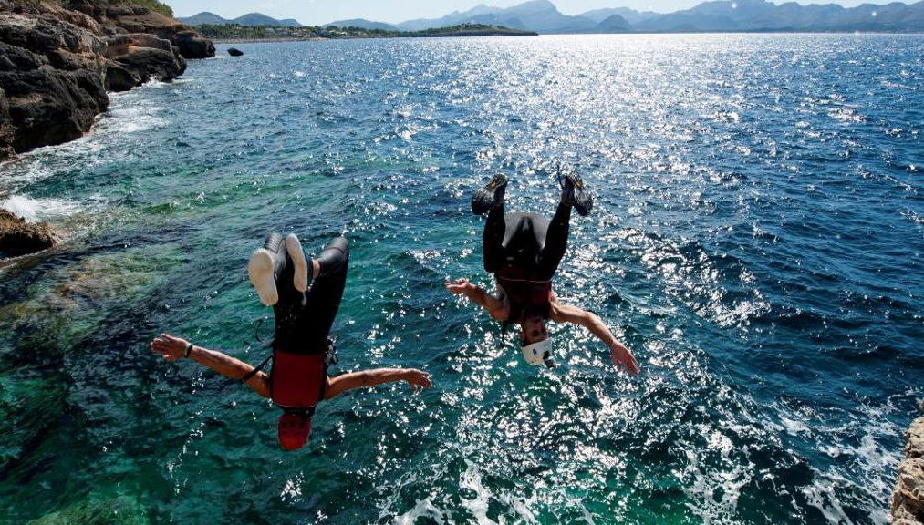 Aventura Coasteering Mar do Leste a partir da Área Leste - Foto 1